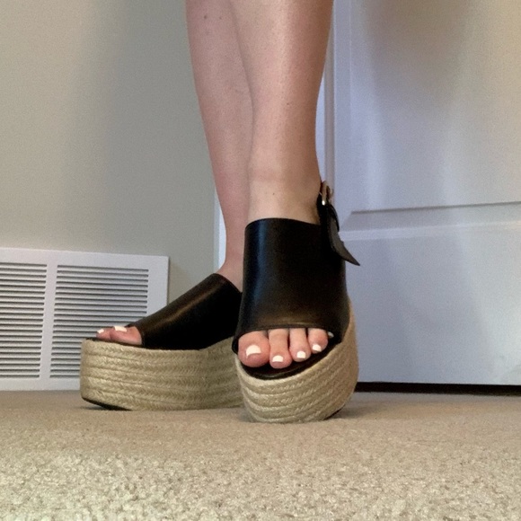 Zara Platform Sandals - Picture 2 of 8